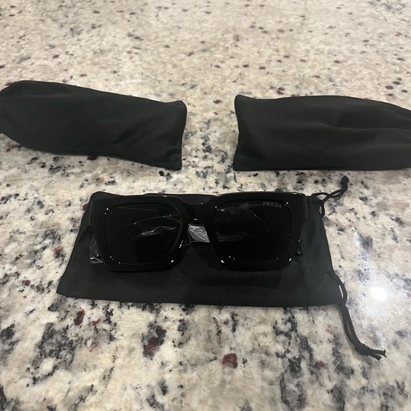 Prada square sunglasses - Picture 1 of 3